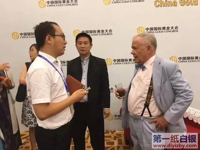 �_��˹���S���f��