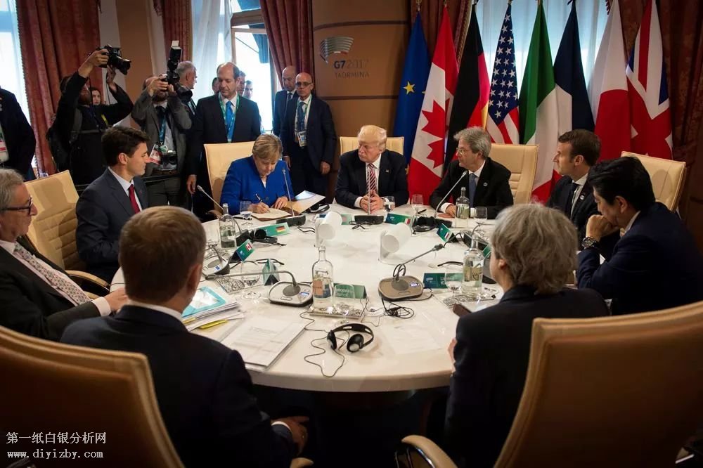 G7���